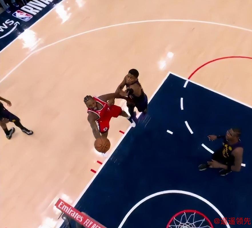 感谢洛杉矶华佗队？小卡伤停6天复出就砍24+5：已连续23场20+